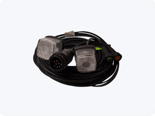 <h3><a href="/collections/kabels-stekkers-aanhanger" title="Kabels, spiraalkabels, stekkers en stekkerdozen">Kabels & stekkers</a></h3>