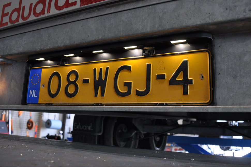 Aspock Waterdichte kentekenplaathouder inclusief LED verlichting - 540x145x37 mm