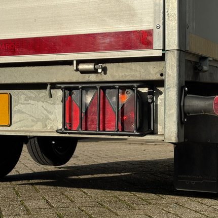 Cantonal Set van 2 zwarte stalen beschermrekken - 250x140x65 mm - geschikt voor grote achterlichten