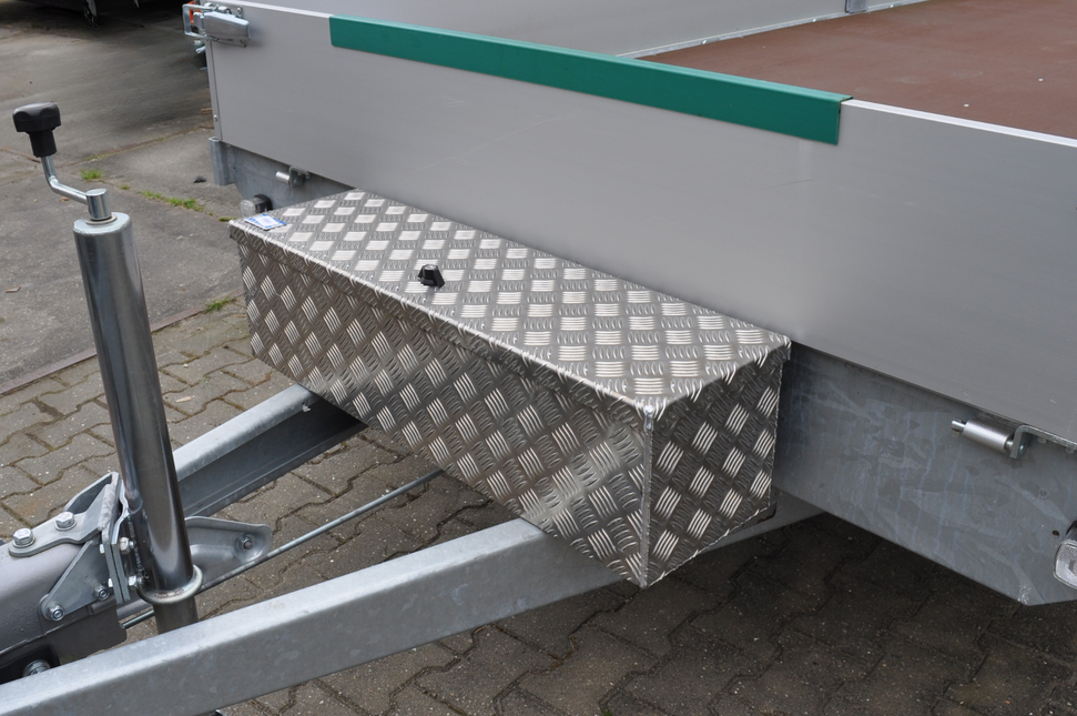 De Haan DE HAAN BOX OM - 900x250x250 mm - waterdichte en stofdichte aluminium traanplaat disselbak - voorzien van vlinderslot of t-sluiting