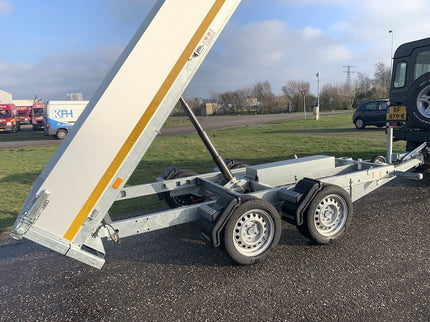 Eduard Achterwaartse kipper 310x160 cm - 2000 kg - elektrisch - voorzien van 30 cm borden - inclusief oprijplaten