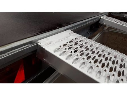 Eduard Eduard 3-zijdige kipper 3500 kg - elektrisch, extern laden, afstandsbediening 330x180 cm - inclusief lichte en sterke aluminium oprijplaten & steunpoten