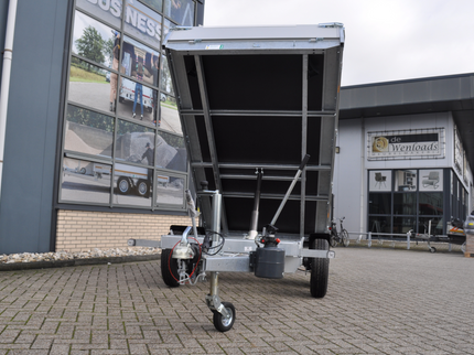 Eduard Eduard achterwaartse kipper 2700 kg bruto laadvermogen - handpomp bediening - 310x180 cm laadoppervlakte