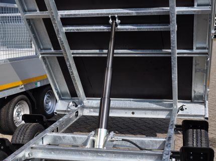 Eduard Eduard achterwaartse kipper 2700 kg - handpomp - 310x180 cm