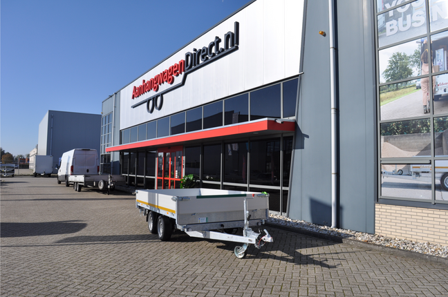 Eduard Geremde Eduard 3-zijdige kipper - 356x180 cm - 3000 kg bruto laadvermogen - elektrisch, extern laden - 63 cm laadvloerhoogte - inclusief oprijplaten & uitzetsteunen