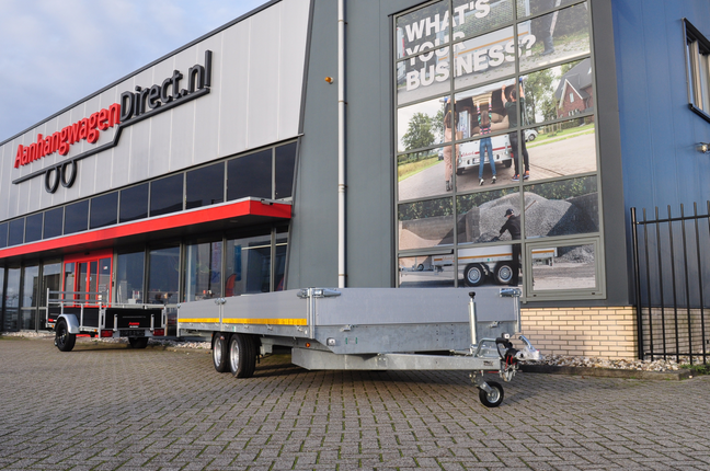 Eduard Geremde Eduard plateauwagen - 606x200 cm - 3000 kg bruto laadvermogen - 63 cm laadvloerhoogte - 30 cm borden