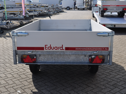 Eduard Ongeremde Eduard achterwaartse kipper - 256x150 cm - 750 kg bruto laadvermogen - handpomp - 72 cm laadvloerhoogte