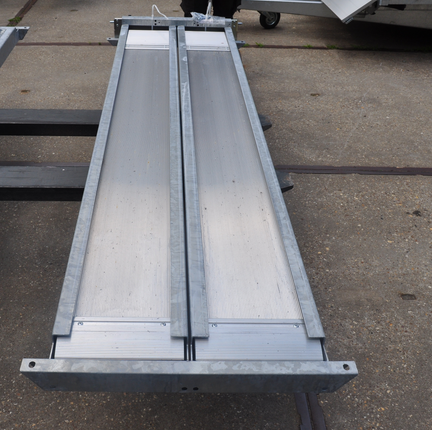 Hulco Hulco Medax aluminium oprijplaten in cassette - 250x30x6,5 cm