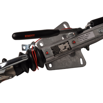 Knott Knott oplooprem aanhanger KF17-C - 1700 kg maximaal trekvermogen V-dissel aansluiting