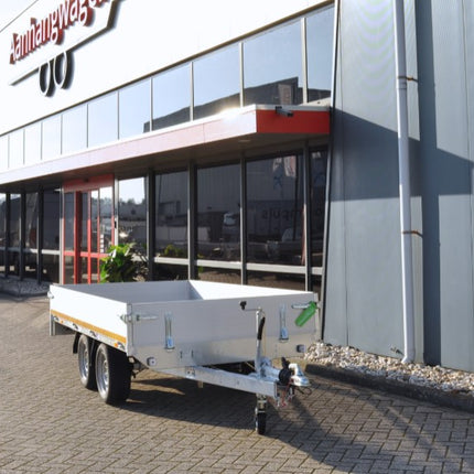 Aanhangwagendirect Awd Exclusive Eduard plateauwagen - 300x150 cm - 2000 kg bruto laadvermogen - 63 cm laadvloerhoogte - 30 cm borden - nu met gratis gemonteerd reservewiel