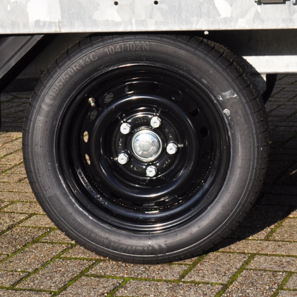 Aanhangwagendirect Compleet wiel 195/50 R13C met zwarte velg -  steek 5x112 - 900 kg - 67 mm naafdiameter