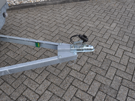 Aanhangwagendirect Voorjaars aanbieding! plateauwagen - 310x160 cm - 750 kg bruto laadvermogen - inclusief voor gemonteerde onderdelen