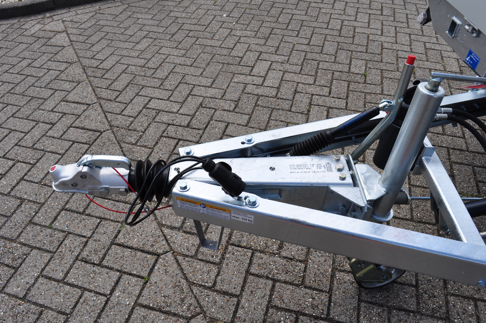 AL-KO AL-KO oplooprem aanhanger - 2,8VB/1-C - maximaal trekvermogen: 3500 kg - aansluiting koker: 120 mm - incl. neuswielconsole