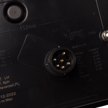 Aspock Achterlicht - Aspock MultiLED 4 - links - 241x141x71 mm - volledig LED - 8-polige connector