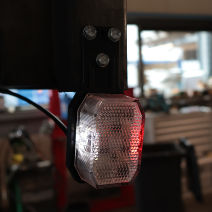 Aspock Aspock Flexipoint LED breedtelicht links - rood / wit op kleine rubber houder met 0,5m kabel