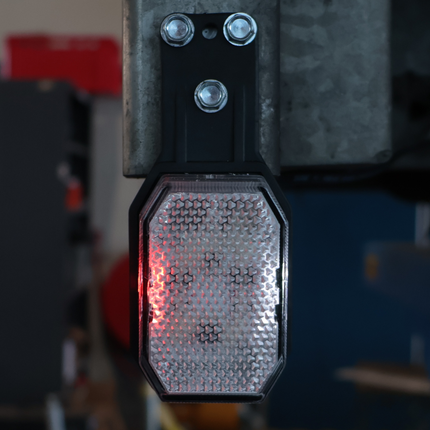 Aspock Aspock Flexipoint LED breedtelicht rechts - rood / wit op kleine rubber houder met 0,5m kabel