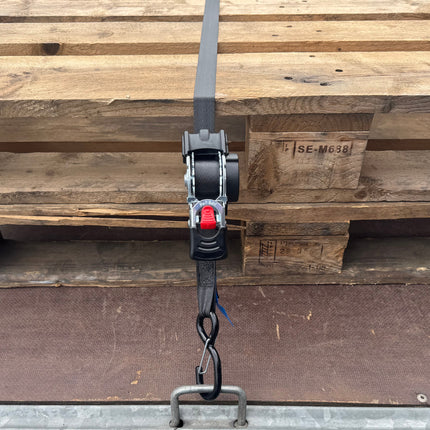 Cantonal Automatisch oprollende spanband 300x2,5 cm - met S-haken en borgveer - 600 kg - set van 2 stuks