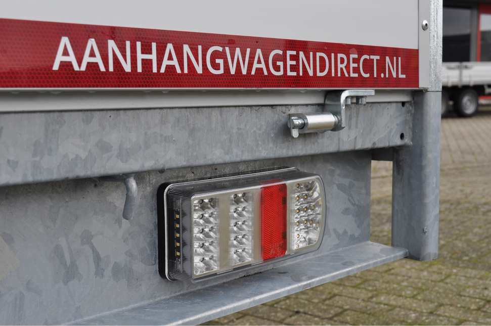 Cantonal LED achterlicht met alle functies en aan te sluiten met losse draden - 228x106x55 mm rechts