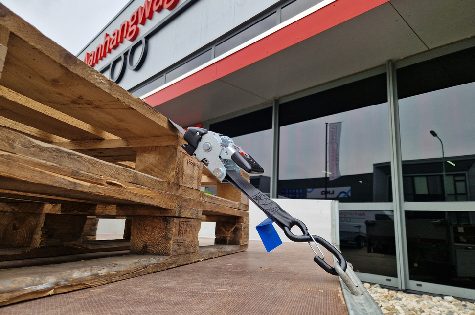 Cantonal Set van 2 automatisch oprollende spanbanden - 180x5 cm - breekbelasting 1500 kg - incl. S-haken en borgveer