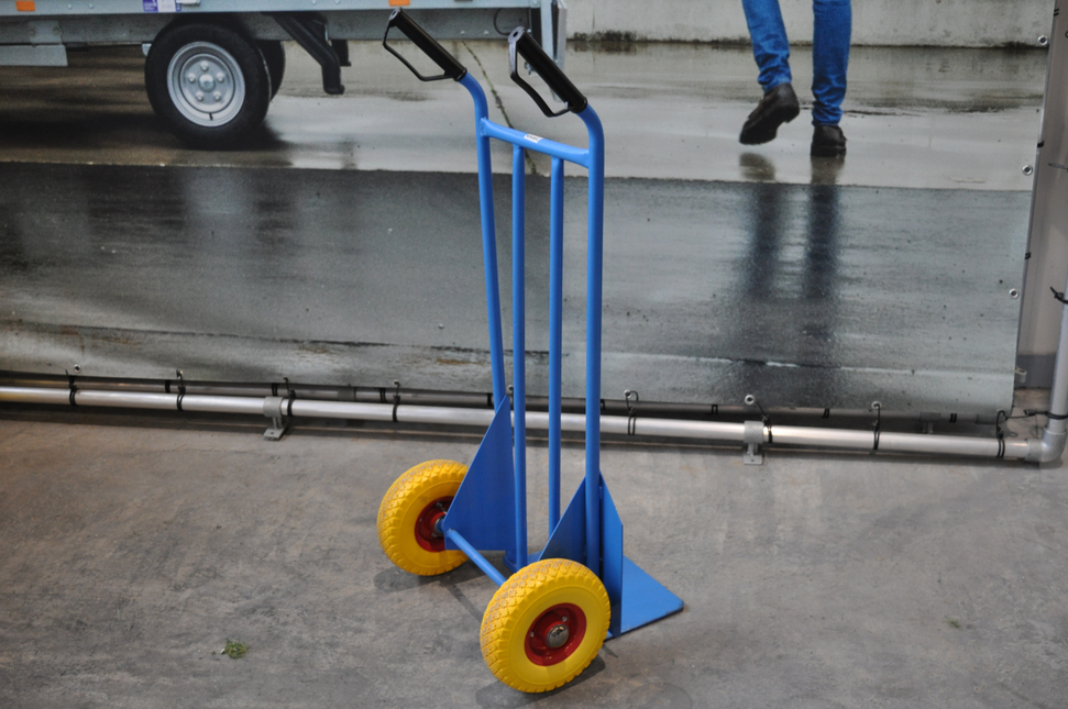 Cantonal Steekwagenwiel - 3.00-4 - massief/anti lek band en stalen velg - maximale belasting: 100 kg - asgat/naafdiameter: 20 mm - inclusief kogellager