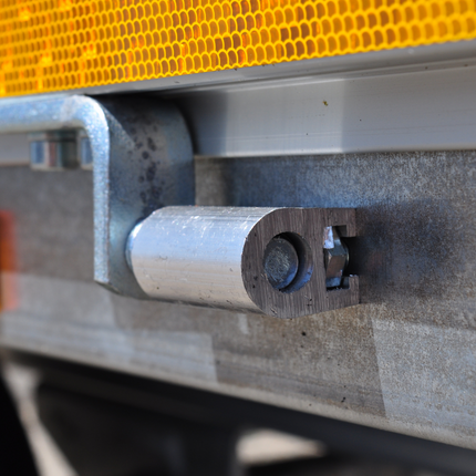 Cantonal Zijbord scharnier Eduard trailer