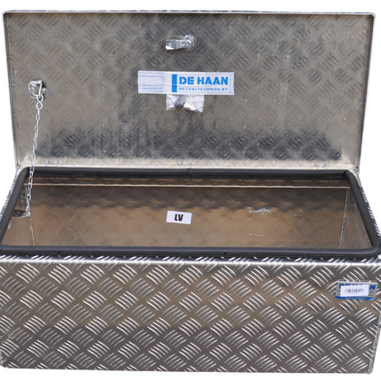 De Haan DE HAAN BOX L - 750x380x280 mm - waterdichte en stofdichte aluminium traanplaat disselbak - voorzien van vlinderslot, spansluiting of t-sluiting