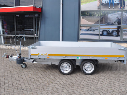 Eduard Achterwaartse kipper 310x160 cm - 2000 kg - handpomp - voorzien van 30 cm borden
