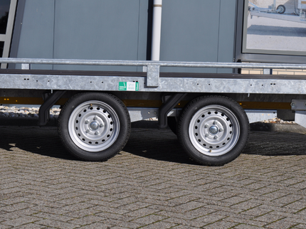 Eduard AWD exclusive Eduard autotransporter 406x200 cm - 2700 kg bruto laadvermogen - 10 cm reling - inclusief accessoire pakket van €175,-