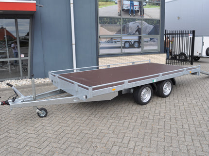 Eduard Geremde Eduard autotransporter - 406x200 cm - 3000 kg bruto laadvermogen - 63 cm laadvloerhoogte - 10 cm hoge reling - inclusief oprijplaten