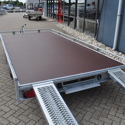 Eduard Geremde Eduard autotransporter - 406x200 cm - 3000 kg bruto laadvermogen - 63 cm laadvloerhoogte - 10 cm hoge reling - inclusief oprijplaten