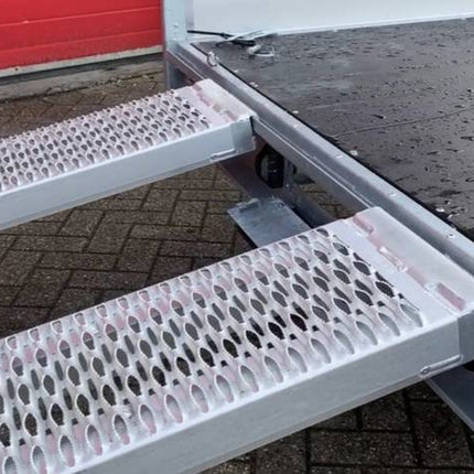 Eduard Geremde Eduard machinetransporter - 406x200 cm - 2700 kg bruto laadvermogen - elektrisch, extern laden, afstandsbediening - 56 cm laadvloerhoogte