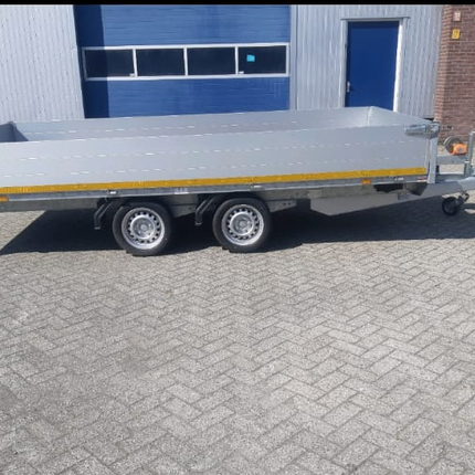 Eduard Geremde Eduard multitransporter - 406x200 cm - 2700 kg bruto laadvermogen - 63 cm laadvloerhoogte - 40 cm borden - inclusief oprijplaten en handlier