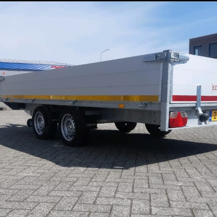 Eduard Geremde Eduard multitransporter - 406x200 cm - 2700 kg bruto laadvermogen - 63 cm laadvloerhoogte - 40 cm borden - inclusief oprijplaten en handlier