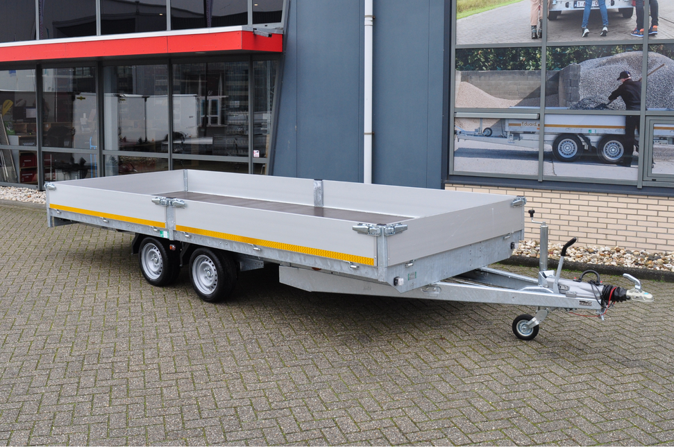 Eduard Geremde Eduard multitransporter - 506x200 cm - 3500 kg bruto laadvermogen - 63 cm laadvloerhoogte - 30 cm borden - inclusief oprijplaten