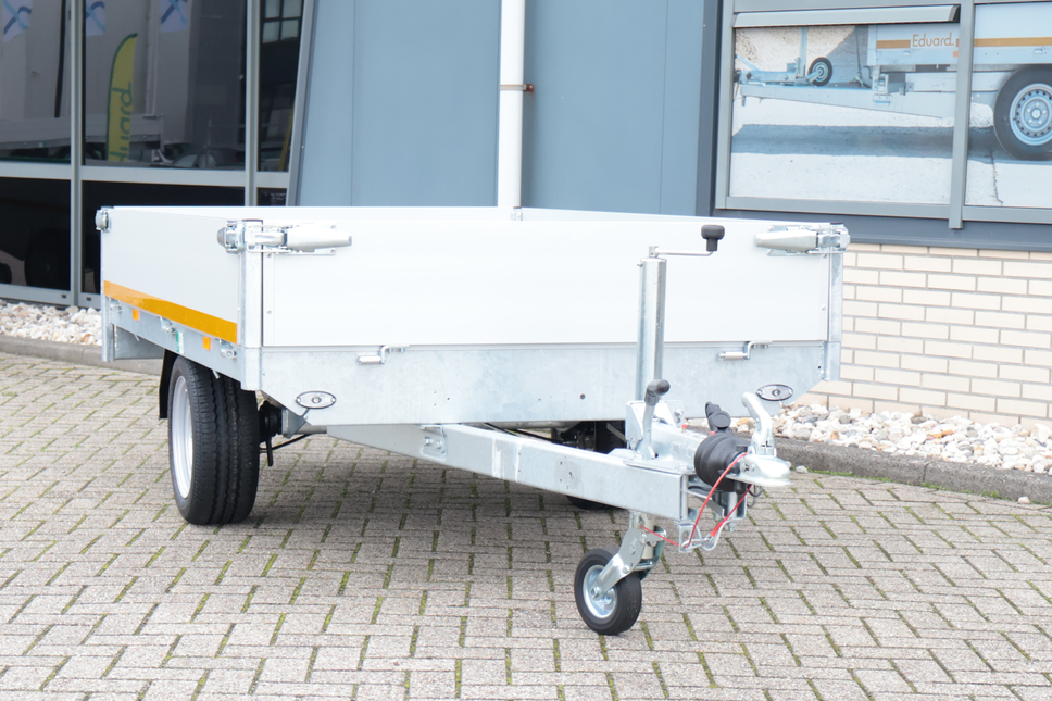 Eduard Geremde Eduard plateauwagen - 256x150 cm - 1350 kg bruto laadvermogen - 63 cm laadvloerhoogte - 30 cm borden