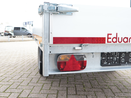 Eduard Geremde Eduard plateauwagen - 256x150 cm - 1350 kg bruto laadvermogen - 63 cm laadvloerhoogte - 30 cm borden