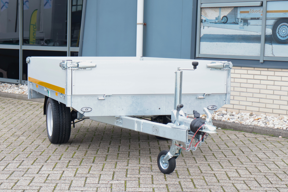 Eduard Geremde Eduard plateauwagen - 256x150 cm - 1350 kg bruto laadvermogen - 63 cm laadvloerhoogte - 30 cm borden
