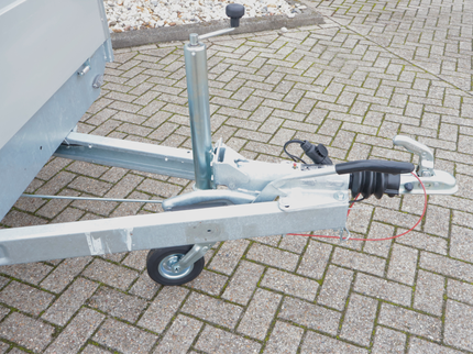 Eduard Geremde Eduard plateauwagen - 256x150 cm - 1350 kg bruto laadvermogen - 63 cm laadvloerhoogte - 30 cm borden