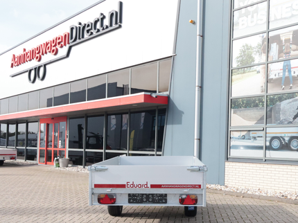 Eduard Geremde Eduard plateauwagen - 256x150 cm - 1350 kg bruto laadvermogen - 63 cm laadvloerhoogte - 30 cm borden