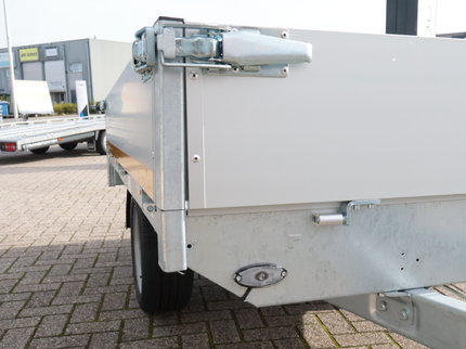 Eduard Geremde Eduard plateauwagen - 256x150 cm - 1500 kg bruto laadvermogen - 63 cm laadvloerhoogte - 30 cm borden