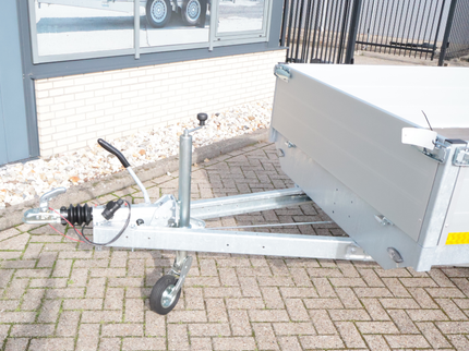 Eduard Geremde Eduard plateauwagen - 310x160 cm - 1350 kg bruto laadvermogen - 72 cm laadvloerhoogte - 40 cm borden