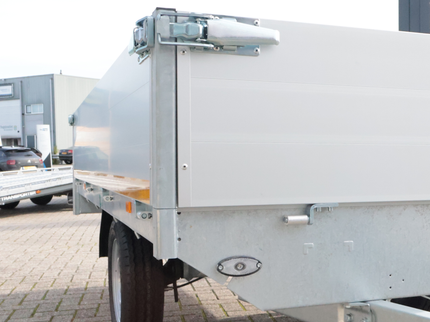 Eduard Geremde Eduard plateauwagen - 310x160 cm - 1350 kg bruto laadvermogen - 72 cm laadvloerhoogte - 40 cm borden