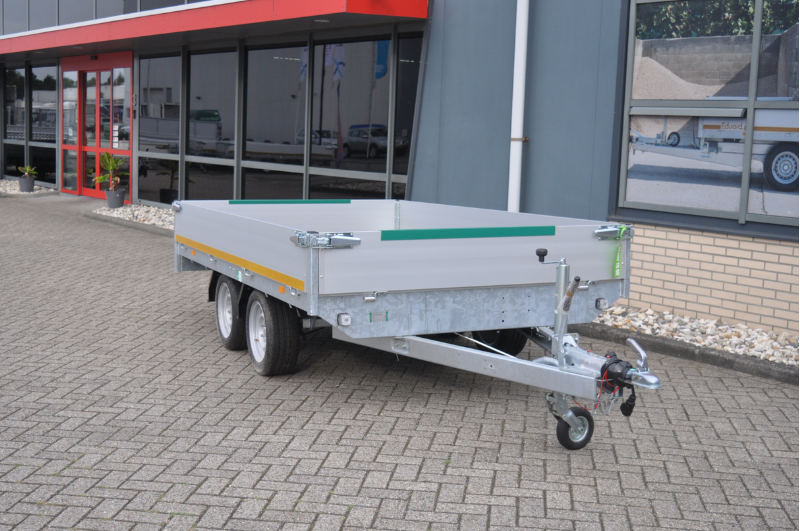 Eduard Geremde Eduard plateauwagen - 310x180 cm - 2000 kg bruto laadvermogen - 63 cm laadvloerhoogte - 30 cm borden