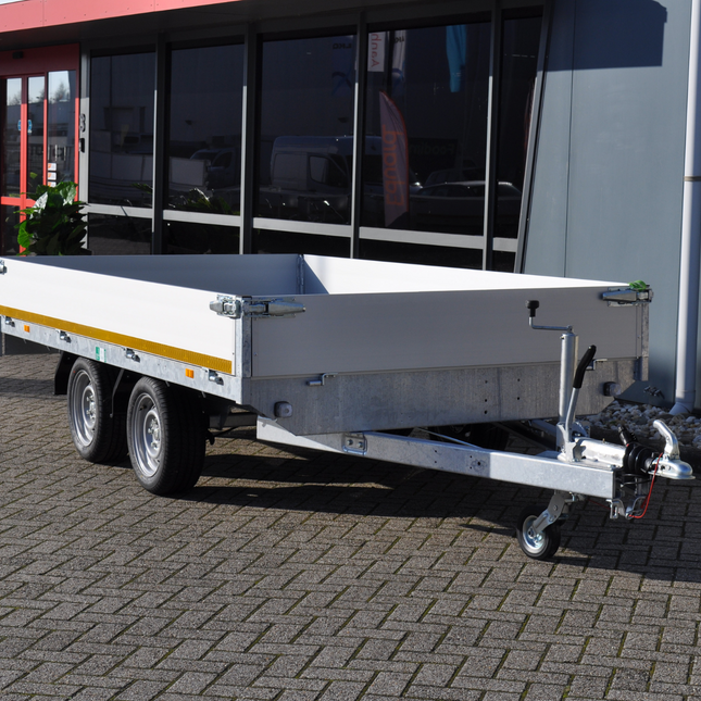 Eduard Geremde Eduard plateauwagen - 330x180 cm - 2000 kg bruto laadvermogen - 63 cm laadvloerhoogte - 30 cm borden