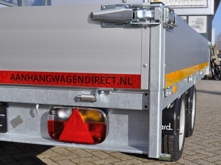 Eduard Geremde Eduard plateauwagen - 330x180 cm - 2000 kg bruto laadvermogen - 63 cm laadvloerhoogte - 30 cm borden