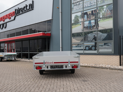 Eduard Geremde Eduard plateauwagen - 330x180 cm - 2500 kg bruto laadvermogen - 72 cm laadvloerhoogte - 30 cm borden
