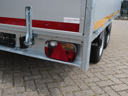 Eduard Geremde Eduard plateauwagen - 330x180 cm - 2500 kg bruto laadvermogen - 72 cm laadvloerhoogte - 30 cm borden