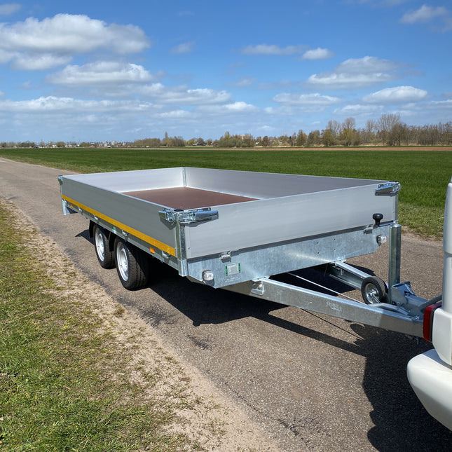 Eduard Geremde Eduard plateauwagen - 406x180 cm - 2000 kg bruto laadvermogen - 63 cm laadvloerhoogte - 30 cm borden
