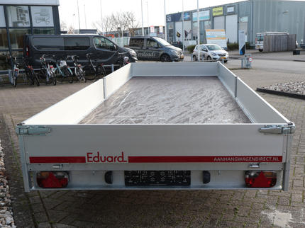 Eduard Geremde Eduard plateauwagen - 606x200 cm - 2700 kg bruto laadvermogen - 63 cm laadvloerhoogte - 30 cm borden