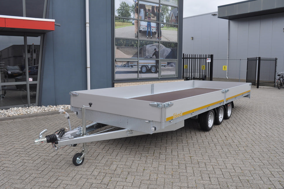Eduard Geremde Eduard plateauwagen - 606x220 cm - 3500 kg bruto laadvermogen - 63 cm laadvloerhoogte - 30 cm borden - tridem asser